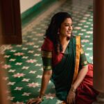 Roshini Haripriyan Instagram - தாவணி ♥️ Photography @navin.appu Outfit @ivalinmabia MUA @abhirami_mua Hairstyle @_shalini_mua_ Location courtesy @marutham.village.resort #roshniharipriyan Marutham Village Resort