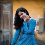 Roshini Haripriyan Instagram - 🤍🤍🤍🤍 📷 @rightfilmer Outfit @athiradesigns #roshniharipriyan