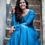 Roshini Haripriyan Instagram - 🤍🤍🤍🤍 📷 @rightfilmer Outfit @athiradesigns #roshniharipriyan