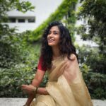 Roshini Haripriyan Instagram - Onam Ashamsakal 🤍🤍 #onam2022 #roshniharipriyan Chennai, India