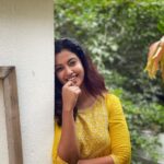 Roshini Haripriyan Instagram - மஞ்சள் மேகம் . #roshniharipriyan #roshni Chennai, India