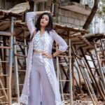 Roshini Haripriyan Instagram - You attract what you vibrate 🤍 Gorgeous outfit from @labelswarupa Photography @raghul_raghupathy Cinematography @sinty_boy @thetravelingphotographist Retouch @siva_retouch Jewlery @original_narayanapearls #cookwithcomali #cookwithcomali3 #roshniharipriyan #roshiniharipriyan #roshni