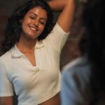 Roshini Haripriyan Instagram – POV : you’re the main character 🖤🤍

#roshniharipriyan #reels #pov Mango Hill,Auroville