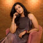 Roshini Haripriyan Instagram - Glitter vibes ✨✨🤩 Shot by @sathyaphotography3 #roshniharipriyan #glitter