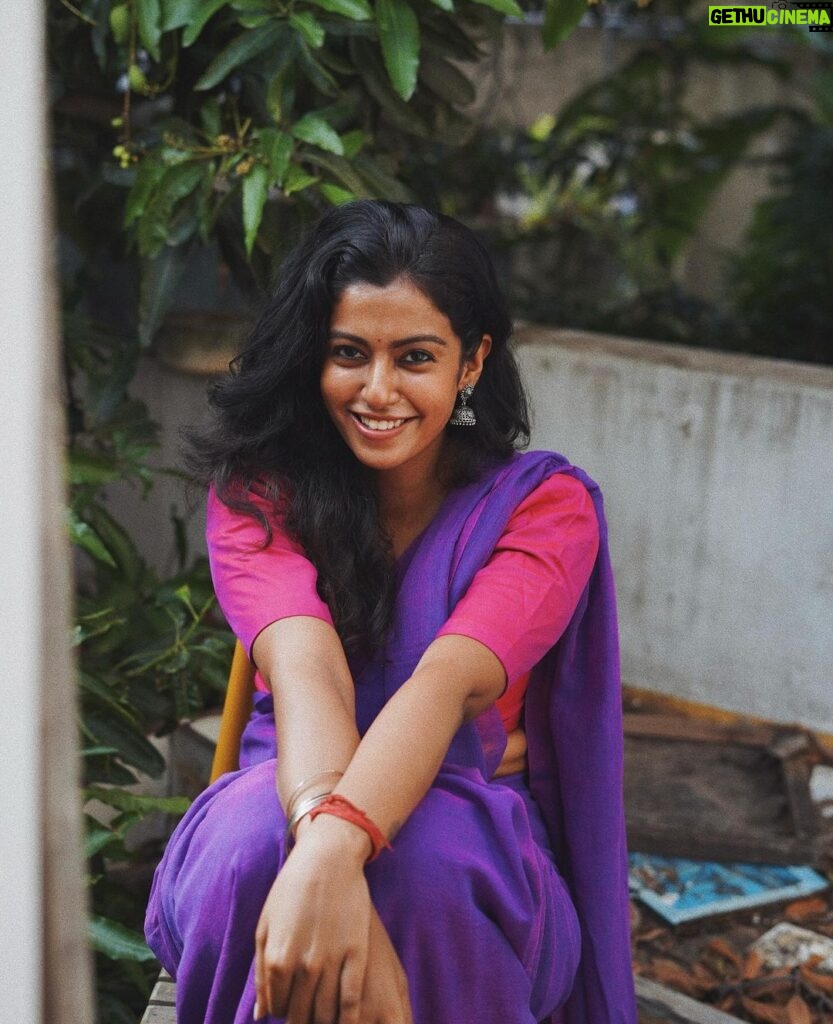 Roshini Haripriyan Instagram - Less perfection more authenticity 🤍 #roshniharipriyan #throwback #saree Chennai, India
