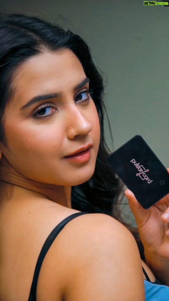 Roshni Walia Instagram - Pulsar Card ELITE – reshaping the smart card landscape ✨ 📍 Locate your wallet or belongings, 📲 Tap to share your contact, 🎶 Find items with music. 💳 Portable & sleek as a credit card. 🔋 Powered by an in-built 2 years long battery. 🖤 Crafted with durable & elegant tempered glass, also water-resistant. Elevate your lifestyle with Pulsar Card ELITE! 🚀 Learn more: pulsarcard.com . . . . #PulsarCards #PulsarCardELITE #SmartCard #BusinessCard #NFCBusinessCard #roshniwalia 🔚