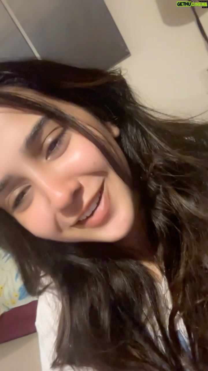 Roshni Walia Instagram - Aaj kal ye baate share karke aap sabse mughe Accha lagta hai ❤️ . . : . . #reel #explore #talks #kindness #alagaasmaan 🔚