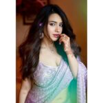 Roshni Walia Instagram - Feelin purple ✨ . . . . Shot by - @sufidoo @themadinfluence . . . #saree #pretty #explore #foryou #roshniwalia 🔚