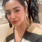 Roshni Walia Instagram - What a beautiful night 🤍 . . . . #jioworldplaza #luxury #roshniwalia #fashionshow #burberry #manishmalhotra #manishmalhotraworld 🔚 Jio World Plaza