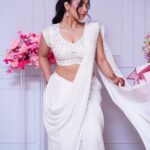Roshni Walia Instagram - This look as my heart 🤍 . . . Saree - @neerusindia Styled by - @nehaadhvikmahajan Shot by - @abhay_r_kirti . . #white #saree #look #roshniwalia #ganeshchathurthi #fashion #style 🔚 India