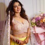 Roshni Walia Instagram - 💕 . . . Shot by - @sufidoo @themadinfluence Styled by:- @nehaadhvikmahajan 👗Outfit:- @neerusindia . . . #ganeshchaturthi #indian #traditional #lehenga ✨🔚 India