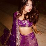 Roshni Walia Instagram - 💜