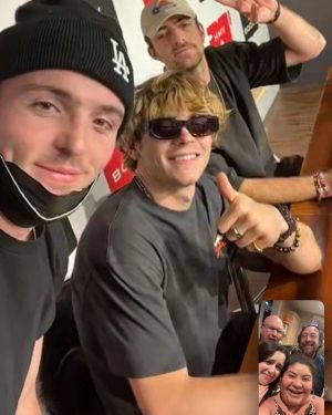 Ross Lynch Instagram - Japan was incredible. As always. どうもありがとうございます。🇯🇵 show pics coming soon :)