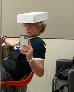 Ross Lynch Instagram - Japan was incredible. As always. どうもありがとうございます。🇯🇵 show pics coming soon :)