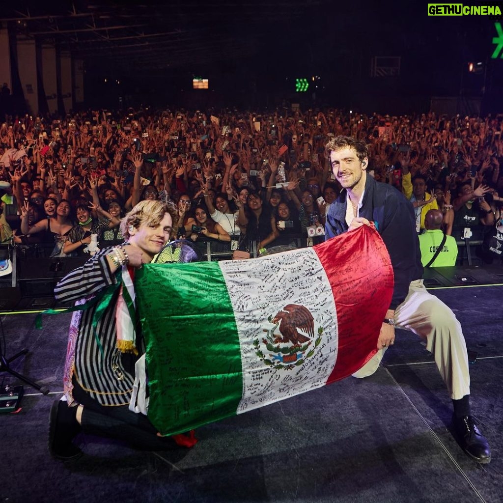 Ross Lynch Instagram - Our LATAM tour was a massive success thanks to all of you who came! Every show was filled with passion and love and we’re so grateful. Hopefully it won’t be five years until we see you again. Los Amos! 🇲🇽 🇨🇱 🇦🇷 🇧🇷 📸- @bydanielbyun