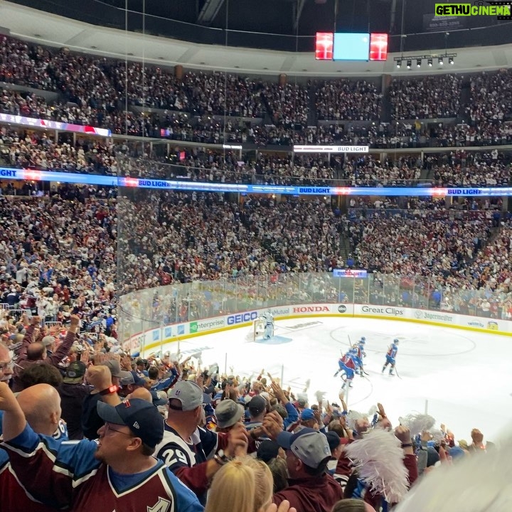 Ross Lynch Instagram - Huge shoutout to the homies @bauerhockey for hooking us up with tickets to game 5 of the Stanley cup final!!! As you can see from these videos we’re huge fans! It was a blast. #GoAvs