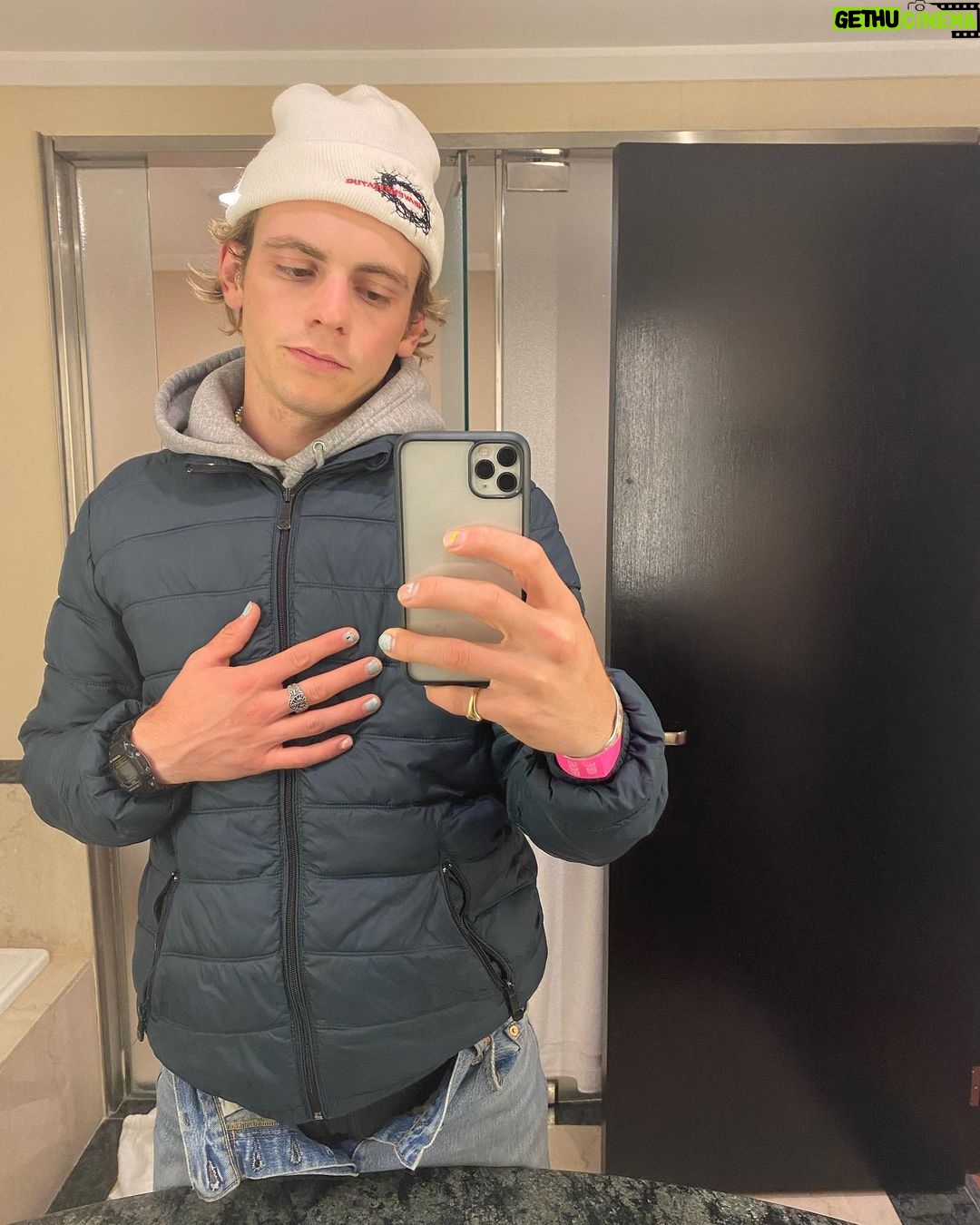 Ross Lynch Instagram - Recent happenings Los Angeles, California