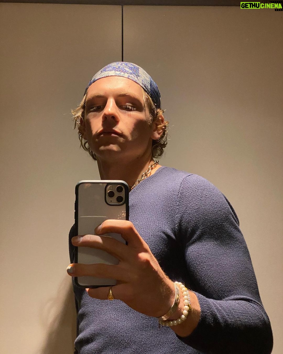 Ross Lynch Instagram - Recent happenings Los Angeles, California