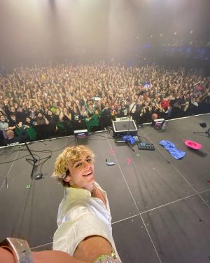 Ross Lynch Instagram - Dallas Texas yesterday. This tour has really been something special 💯. Thank you all so much.