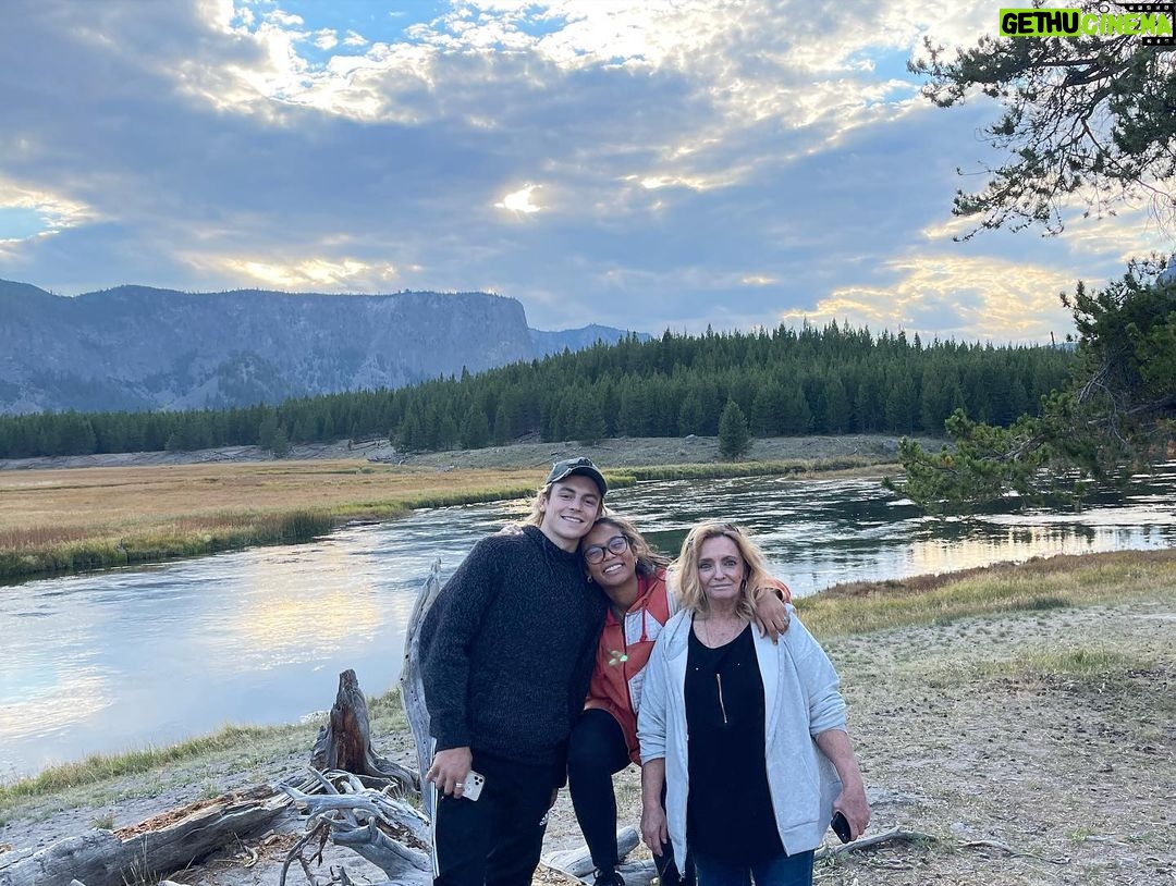 Ross Lynch Instagram - Yellowstone photo dump pt 1. What a wonderful trip. Take some time to see some nature. You won’t regret it! Yellowstone National Park