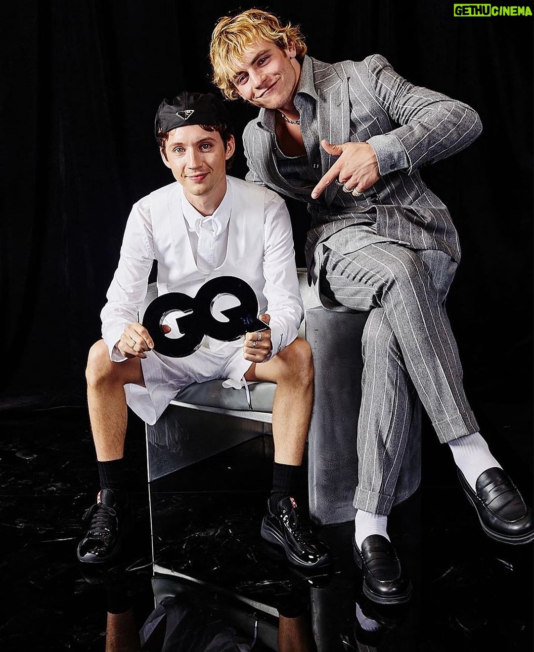 Ross Lynch Instagram - Thanks for having us @gqaustralia and congratulations @troyesivan on being the man of the year! #gqmotyxboss Bondi Beach Sydney, Australia