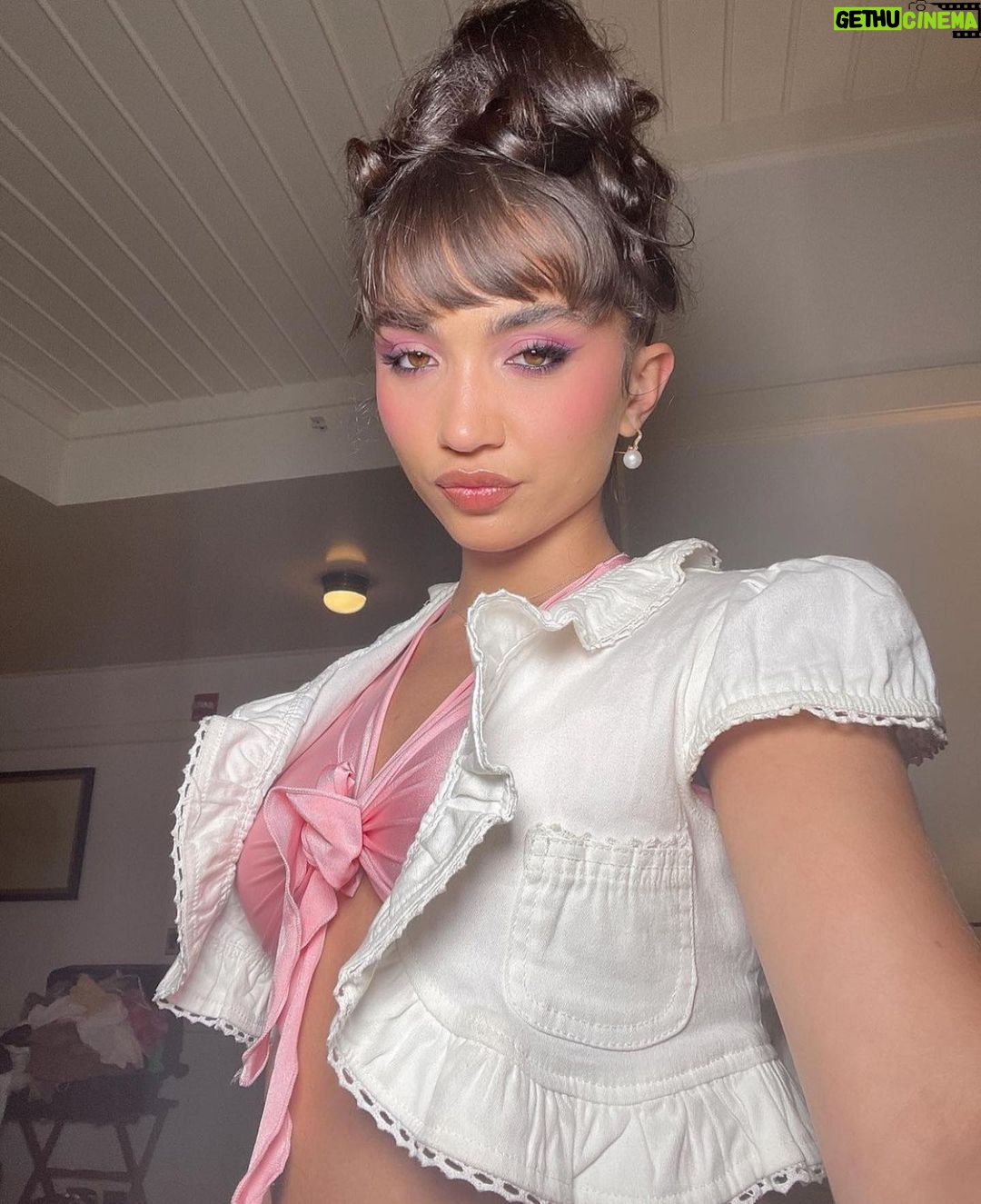 Rowan Blanchard - 330K Likes - @evaniefrausto @carolinadali š§ø
