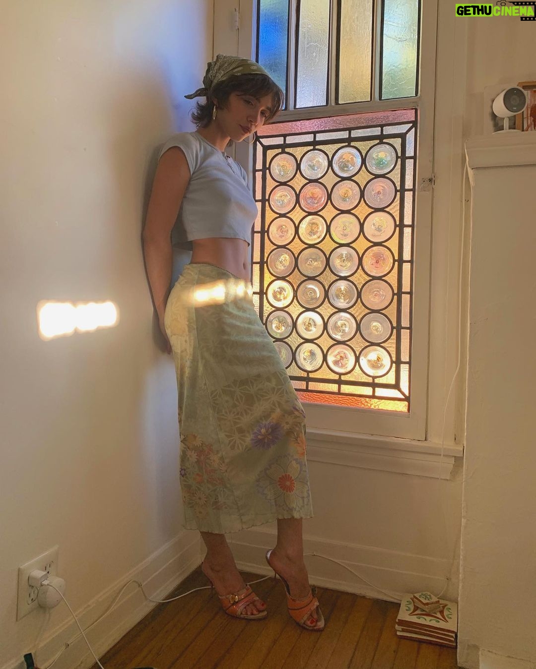 Rowan Blanchard - 333.8K Likes - Itās me! Your little Venice bitch š