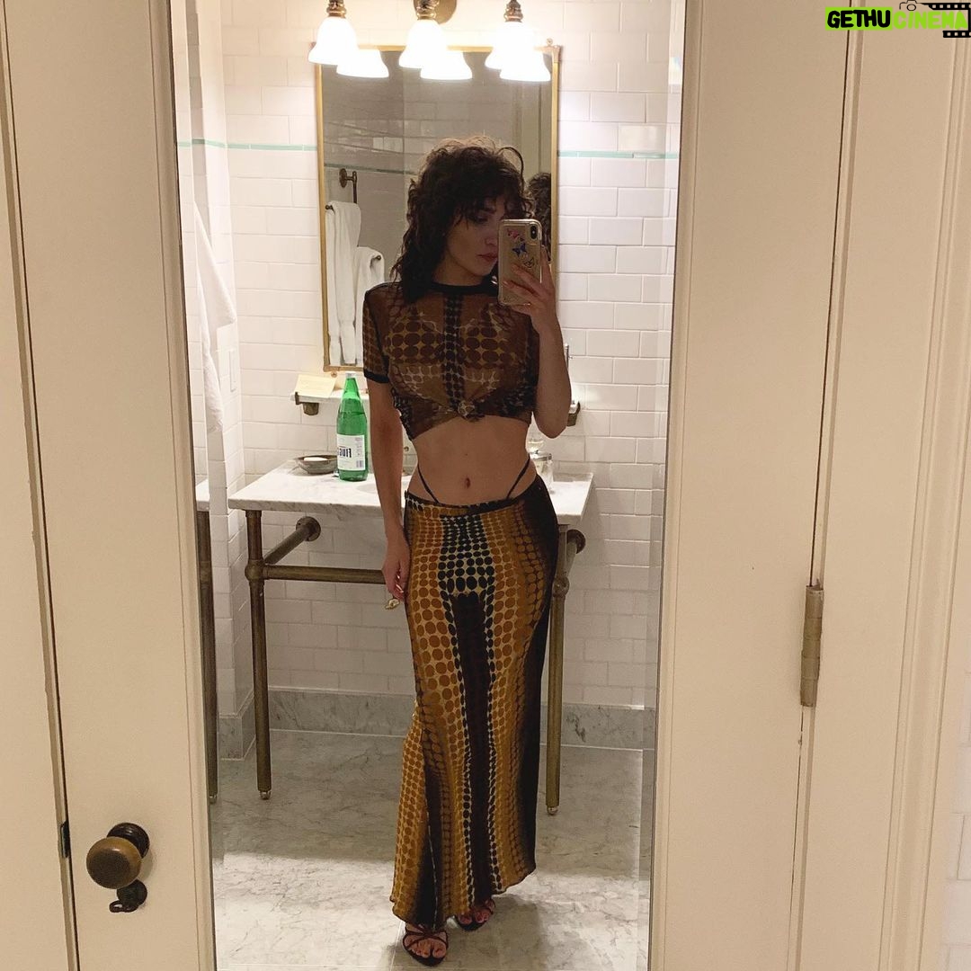 Rowan Blanchard - 263K Likes - @pechuga_vintage secured me the vintage JPG cyber dot print 👀 I got twooooo versions