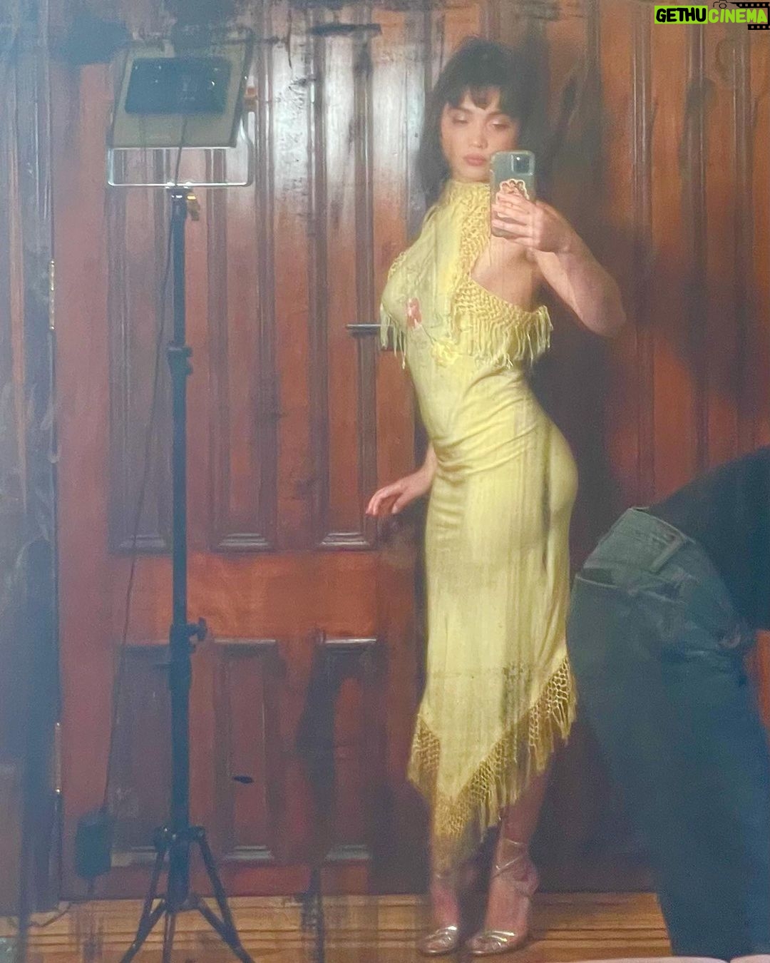 Rowan Blanchard Instagram - Hawks eye @nlyonne šā¤ļø Russian Doll season 2 is major as expected congrats @nlyonne @animapict @superlativeanimal š£š£š£š£š£ and I got to wear this @connerives dress Iām obsessed with š