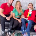 Roxana Díaz Instagram - Grabando #colocuña2023 con mis santos @soyroxanadiaz @carlosghaydon que adoro con todo mi corazón 🫶 escuchen esta pequeña entrevista que les hice en su casa 🏠 Son una familia hermosa y les agradezco siempre sean parte de mis proyectos. . #colocuña2023 #amigos #amor #navidad #felizaño #coloquialpitchure #elquetrabajanocomepaja #lacoloquialdevenezuela #enfocada #haciendopais #motivadora #ramonas #oite