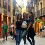 Roxana Díaz Instagram - Quisiera tener más fotos contigo pero más quisiera tenerte a mi lado hermana mía👯‍♀️ . Te deseo un súper feliz cumpleaños y mucha salud para seguir este camino... pronto nos vemos hermanita bella❤️❤️❤️❤️❤️❤️❤️ te amoooooo mi China... @rosalbadiaz74 . #love #hermana #sister ##felizcumpleaños