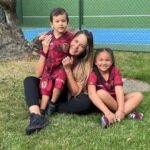 Roxana Díaz Instagram - Nuestro Domingo ❤️❤️❤️❤️❤️❤️❤️❤️ . . Nuestras franelas son de @rmsportshop . Amé a mi #Erik en el último vídeo 😍😍😍😍😍😍 . #domingo #love #familia #vimotinto #tengofe La Tahona, Caracas.