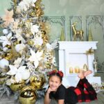 Roxana Díaz Instagram - Ya se acerca la noche buena! Que la felicidad y la paz reine en todos sus hogares! Los quierooooooo.... Les regalo estas hermosas fotos tomadas por mi querida @fotoarteyenny . Nuestras pijamas son de @sd_pijamas #navidad #love #amor #pa #union #feliznavidad2024
