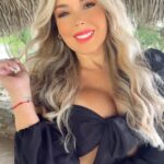 Roxana Díaz Instagram - El amor es tan importante en nuestra vida! Amor por el prójimo, por tus padres, por tus hijos, tu pareja, tus amigos, hermanos,por tu labor día a día, amor por la vida simplemente amor ❤️ Tambien tengo amor por ustedes.... Gracias por estar allí siempre apoyándome en cada paso que doy❤️ . GRACIAS ✨✨✨✨✨✨✨ . Feliz día del espíritu de la Natividad 🙏