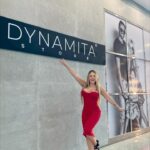 Roxana Díaz Instagram - Que alegría ver que nuestro país avanza.... ayer se inauguró @dynamita.store en la ciudad de Valencia ( CC Metrópolis) La tienda tiene ropa para damas, caballeros, niños, lencería, cosas para el hogar y más... Me encantó la ropa y los zapatos, por supuesto me llevé varios vestidos y chaquetas de cuero a aprovechando el 50% de descuento por inauguración 🤩 . #tienda #love #ropaparadamas #caballeros Valencia Estado Carabobo
