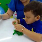 Roxana Díaz Instagram - No saben la alegría que me da verlo evolucionar cada ve más... con paciencia y dedicación de los profesionales increíbles de @centroamorpedagogico se han logrado grandes cambios! Erik asiste al centro para asistir la parte psicológica y terapia ocupacional .... @centroamorpedagogico abarca muchas áreas y trabaja con niños de todas las edades... Están haciendo una excelente labor👏👏👏👏👏👏👏👏💙💙💙💙💙💙💙💙💙 Estoy muy agradecida con ustedes... . #amor #love #💙 #paciencia #logros #evolution C.C.C.T, Caracas