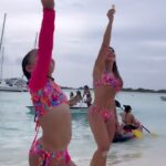 Roxana Díaz Instagram - En este jueves de #tbt Les dejo nuestro viaje a Los Roques de hace una meses atrás... Nos quedamos en @posadalagunita y la pasamos divino... la atención fue increíble y la posada es muy cómoda... @posadalagunita es una buena opción si vas a Los Roques ✨✨✨✨✨