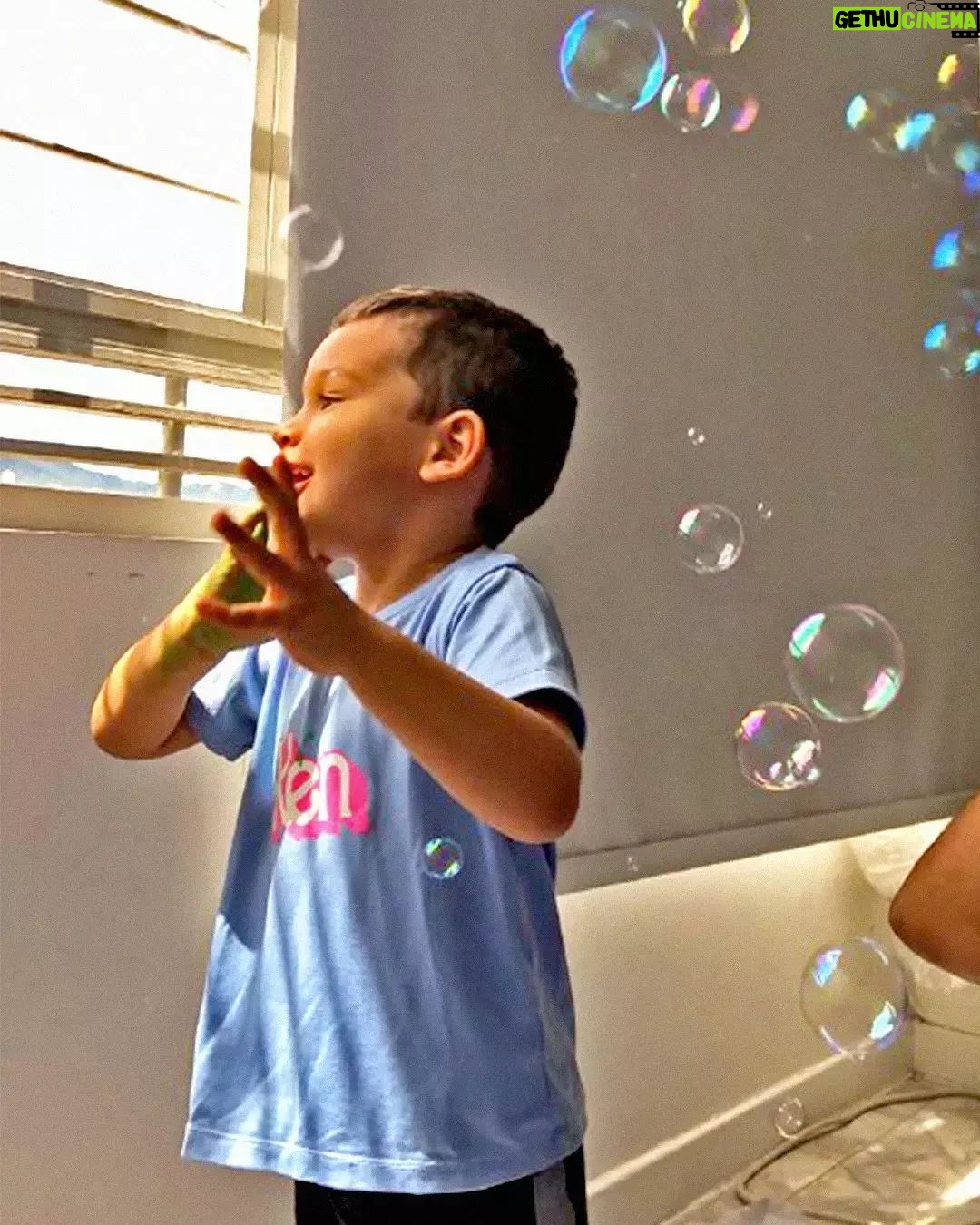 Roxana Díaz Instagram - Los resultados de hacer las actividades con amor, nos muestran avances significativos❤️ Erik ha sido la muestra de eso, paso a paso hemos ido cumpliendo objetivos que nos llevan a la meta🏁 ¡¡Recuerda que somos tu centro de rehabilitación!! 🤗 Recuerda que estamos ubicados en Guatire C.C Buenaventura Sector ExpoVentura, nivel C2 local CD2-18. 🏢 Comunícate con nosotros al DM📩 o sigue el enlace de WhatsApp📲 en la descripción del perfil para que obtengas la información. CENTRO COMERCIAL BUENAVENTURA VISTA PLACE