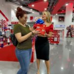 Roxana Díaz Instagram - No puedes perder la gran oportunidad de participar el reto @emtopmegastore . Es muy fácil, mira el reel completo para que veas cómo participar... no te pierdas de los obsequios y súper precios en @emtopmegastore y @emtopvalencia . #sambillacandelaria #reto #hogar #ferreteria #obsequios