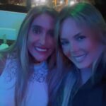 Roxana Díaz Instagram - Mi hermana de vida @jullyvillamizar está de cumpleaños 🎂 y yo le deseo todo lo mejor del mundo porque sé lo merece ❤️❤️❤️❤️❤️ Manita hermosa que Dios te mantenga sana y saludable para echarle pichon a la vida.... Eres una mujer hermosa, con un corazón de oro 💛 te amo manita bella! FELIZ CUMPLEAÑOS MI AMOR🎂❤️💘💕 . #teamomanita #love #14defebrero #sister