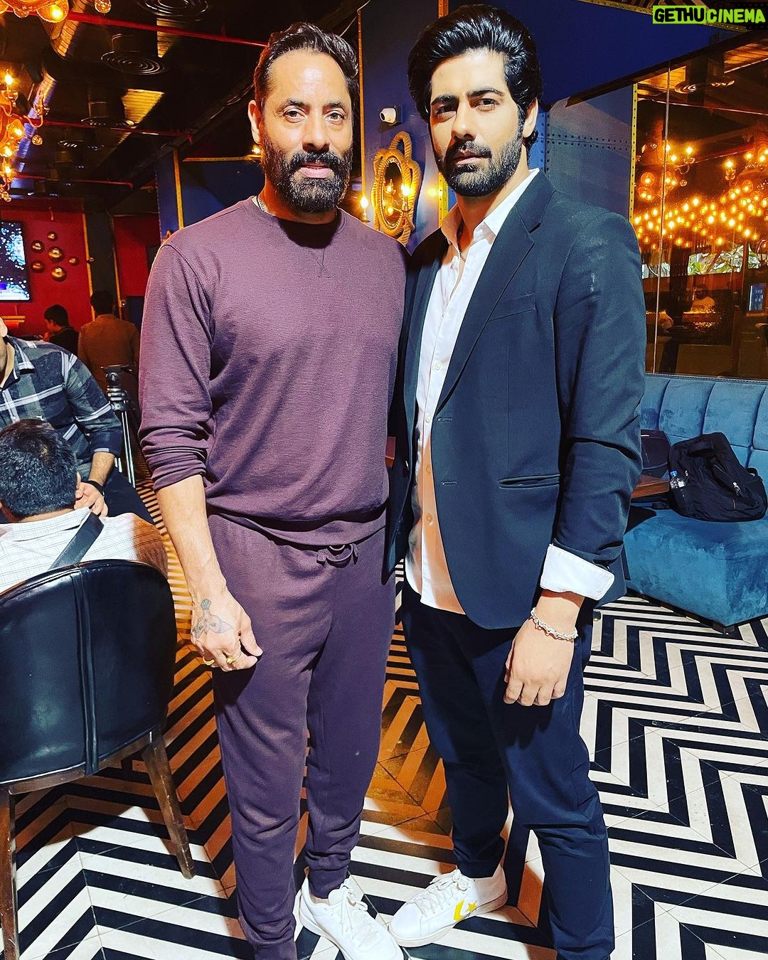 Rrahul Sudhir Instagram - Love to work with you dear @rrahulsudhir ❤️❤️ so cool and dynamic personality 👍 God bless🙏 Ganpati bappa morya !! . . #ganpti #bappa #song #hero #villain #bonding #love #respect @crazymusicfactory @ek_hai_nirdeshakh @rrahulsudhir