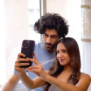 Rrahul Sudhir Instagram - छत तो बहुत मिली…
बस घर ना मिला कहीं…

@totalindiandrama @shrishtimunka 

#rrahulsudhir #totalindiandrama
