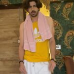 Rrahul Sudhir Instagram - Was Checking This Out And Realised My Attention Span Is Extremely Poor…On Somedays The Guilt Outweighs The Being & On Other Days The Being Just Refuses To See… VC - @totalindiandrama #rrahulsudhir #reelsinstagram #reelkarofeelkaro #fyp #explore #overacting #lifelessons PS - Let Go!!!