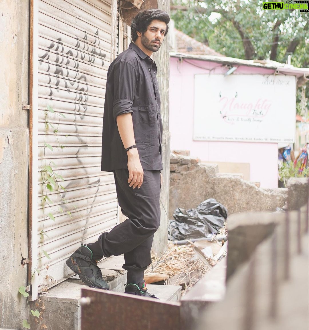 Rrahul Sudhir Instagram - Build Them Fancy Castles On Quick Sand….Hammer That Idea One More Time…Prove That Your Identity Is The Best Character To Play… I Would Rather Sulk In Trash Instead… Costume - @letsbreakbounce HMUA - @srksharukhkhan #rrahulsudhir #justlife #streetstyle #fashion #style #streetwear #ootd #streetphotography #fashionblogger #photography #streetfashion #street #instagood #fashionstyle #fashionista #instafashion #outfitoftheday #outfit #love #mensfashion #photooftheday #model #lifestyle #like #art #instagram #streetart #styleblogger #picoftheday #stylish Mumbai, Maharashtra