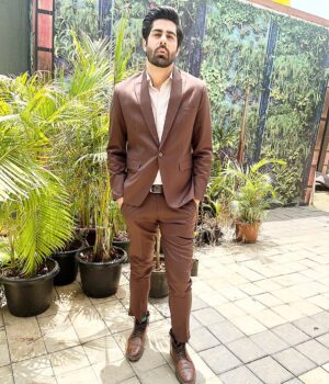 Rrahul Sudhir Instagram - Flanker//

#rrahulsudhir #explore #fyp #ootd #vagrant 

Hair - @aamir___i67