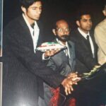 Rrahul Sudhir Instagram - जब मैं मोक्ष की प्राप्ति की राह पे था… तब मेरी आँखें बंद ही रहती थी.. जब मुझे एहसास होगया कि इस जन्म में कुछ नहीं होगा मेरा… तो मैं चुप चाप काम पर लग गया… #rrahulsudhir #justkidding #explore #fyp #fashion #outfit