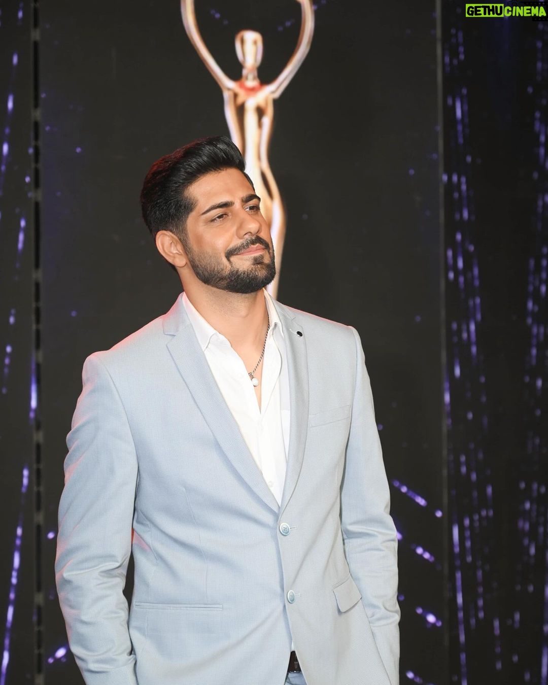 Rrahul Sudhir - 36.4K Likes - A Truly Iconic Evening With #iconicgoldawards
MUA - @sandy23378
Hair Stylist - @aamir___i67
#bollywood #style #masterofceremony #awardnight
#photo #photography #photooftheday #photographer #photoshoot #instaphoto #portraitphotography