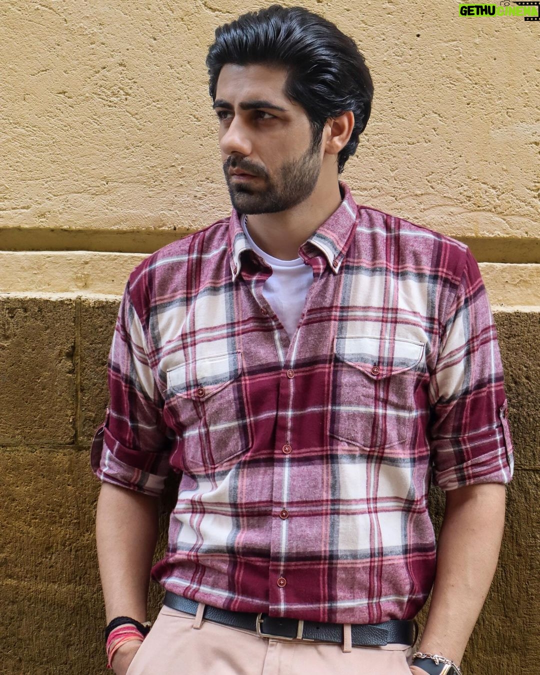 Rrahul Sudhir Instagram - Winter Is Coming… Shot By - @zebiee_xyz_ HMUA - @srksharukhkhan Costume - @hancockfashion #rrahulsudhir #instagram #photoshoot #explorepage #india #bhfyp #lfl #love #ootd #photooftheday #fashion Ballard Pier
