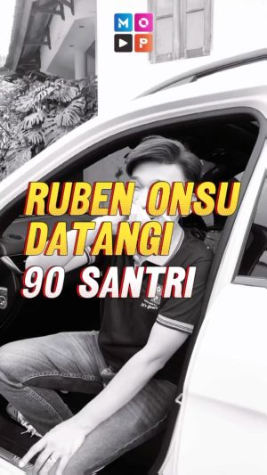 Ruben Onsu Instagram - Kemarin di hari minggu bertemu dgn sahabatku seorang chef bersama 90 santriwati
.
#rubenonsu #bensu #realbensu #justruben #jalani_nikmati_syukuri #janganlupabahagia #senyuminaja #rezekigakketuker