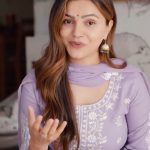 Rubina Dilaik Instagram - Moms need a helping hand too! So Let’s #ShareTheCare this Women’s Day with @philipsavent_india . Join me in breaking stereotypes and celebrating the strength of every mom out there. Pledge your support at https://www.sharethecare.today and let’s make a supportive community full of love, advice, and understanding. Happy Women’s day, ladies!🤝🌼 #ShareTheCare #InternationalWomensDay #PhilipsAvent #WomensDay